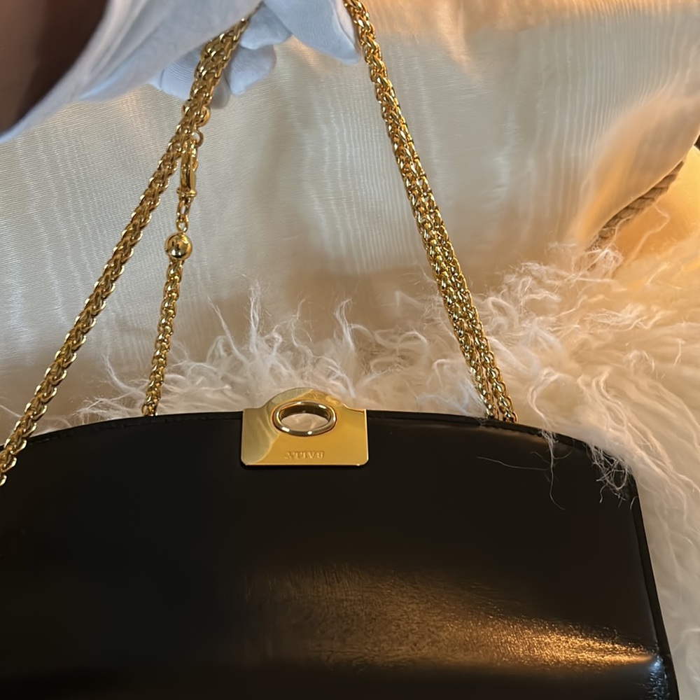π₯π₯π₯Bally Handbag π₯π₯π₯π₯ - Picture 7 of 16